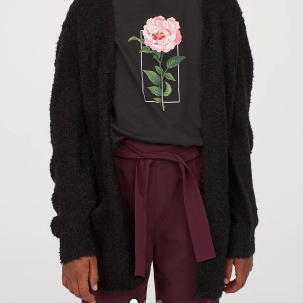 H&M cardigan sweater. So soft and comfy. Euc!